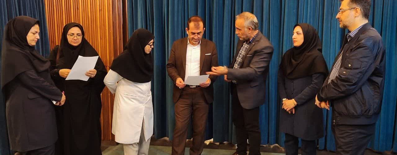 بازدید مدیر کل دفتر مشاوره و سلامت از مرکز بهداشت و درمان دانشگاه تهران